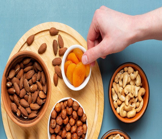 Eating Dry Fruits During Pregnancy